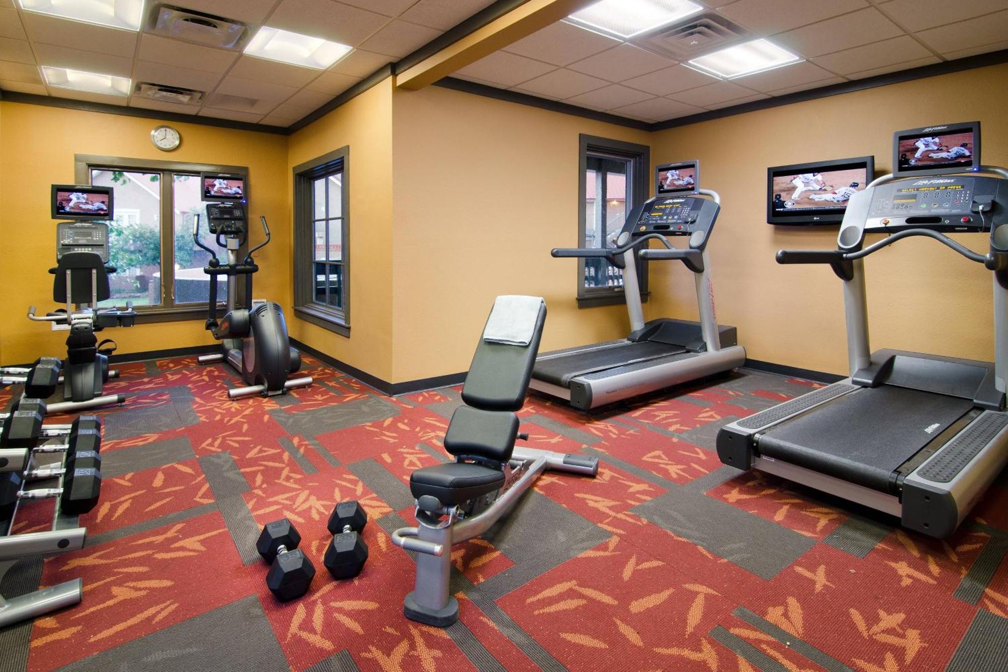 Residence Inn Santa Fe Facilities photo